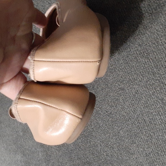 OLD NAVY MARY JANE SHOES - Picture 4 of 9